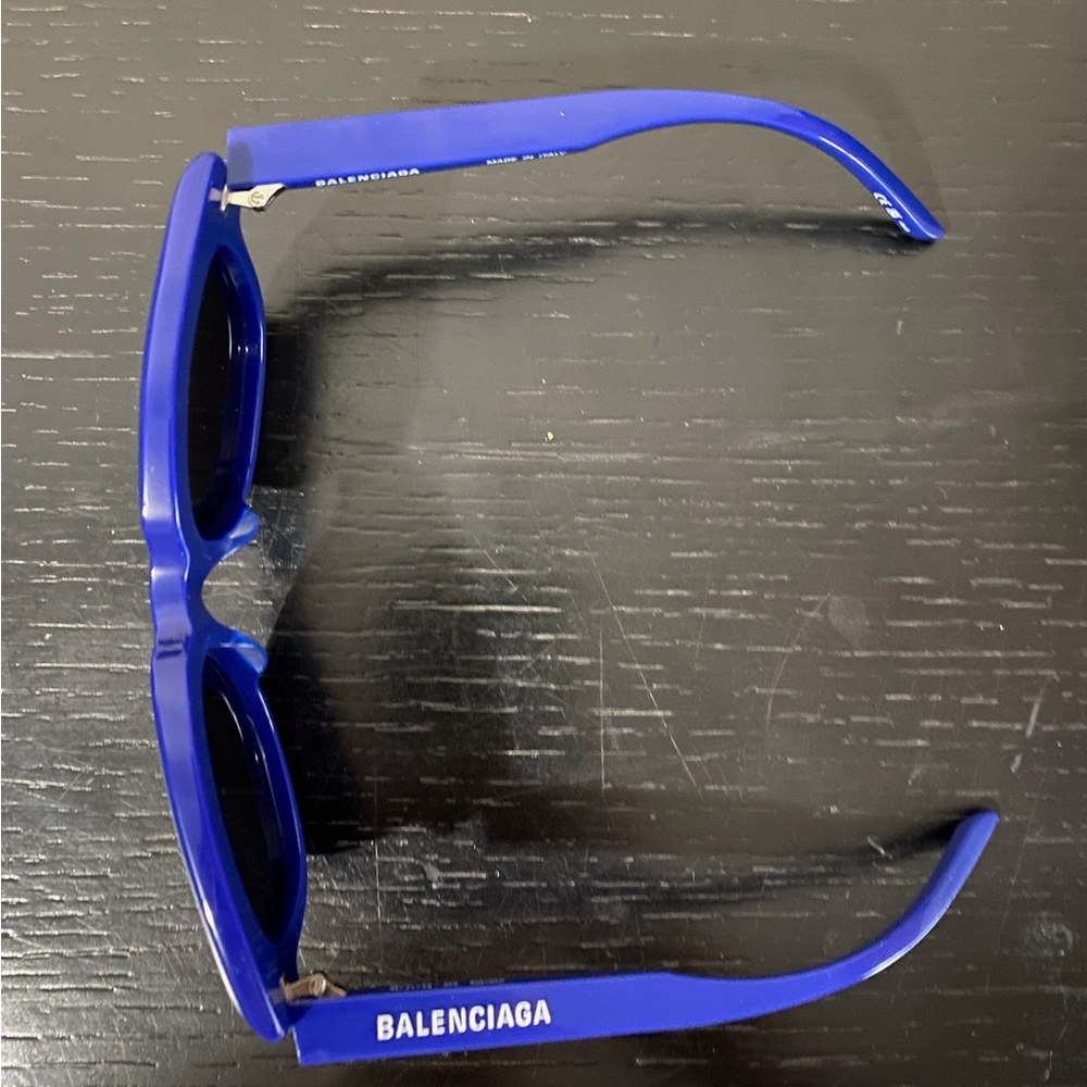 Balenciaga shades - Picture 4 of 4